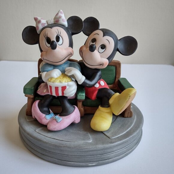 Vintage Disney Figurine Mickey & Minnie Mouse 'Movie Date Night 90's Japan  NWOT - Picture 2 of 7